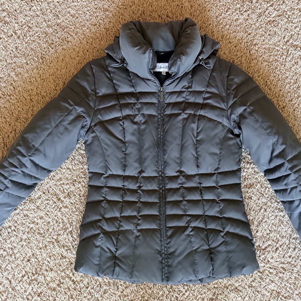 Calvin Klein Quilted Puffer Jacket in Charcoal size small